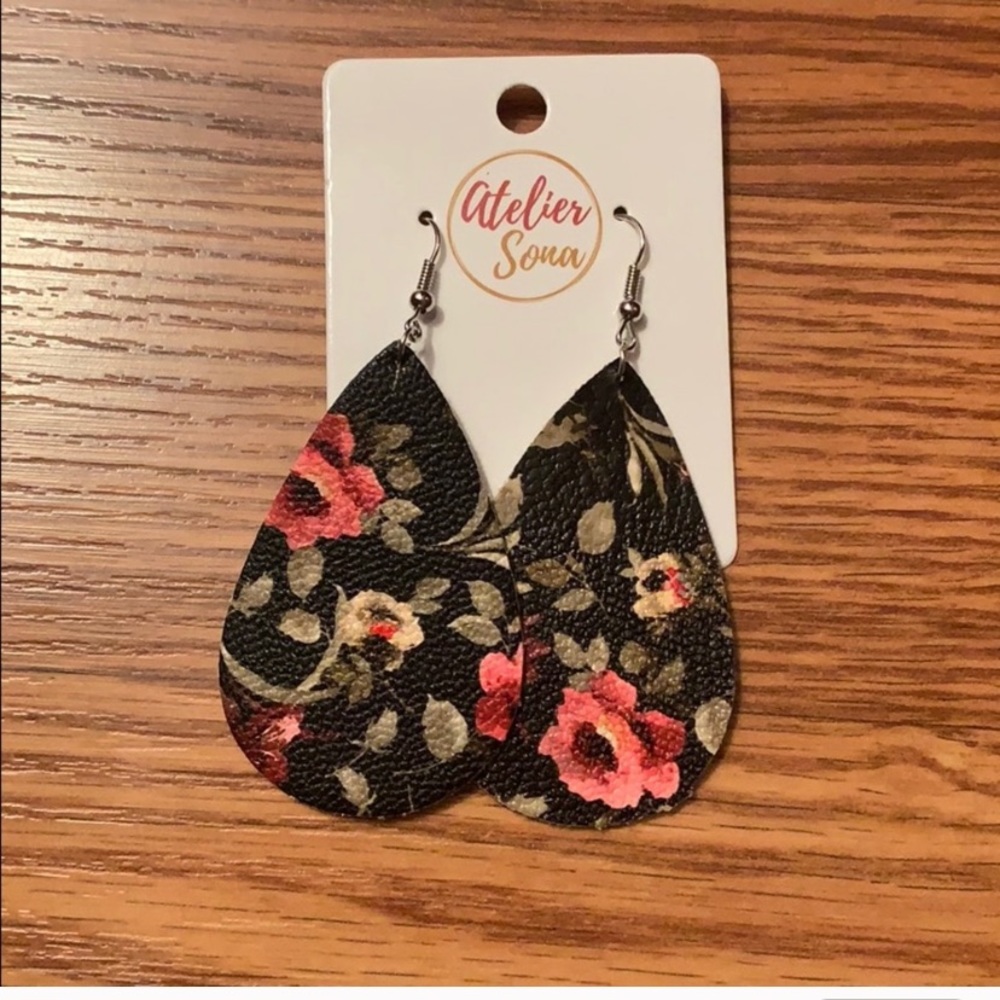 Boutique Floral Tear Drop Earrings - Picture 3 of 4